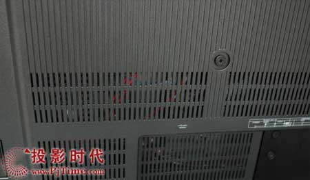 夏新LC-37HWTUP液晶電視外觀之背部和底座