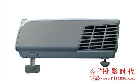 奧圖碼(OPTOMA)HD72投影機外觀和配件