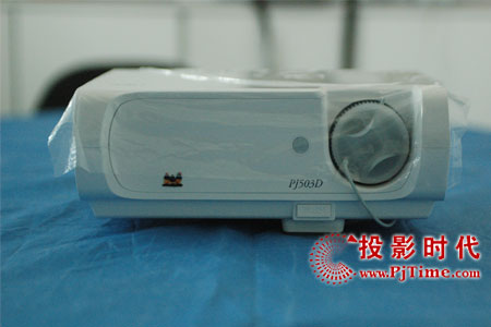 4999Ԫ PJ503DͶӰCw