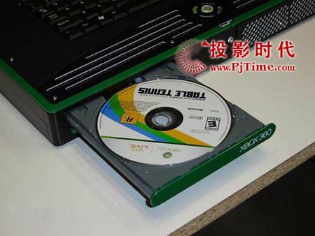 XBOX360 NB游戲機 光驅在左前測
