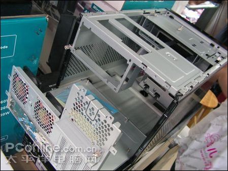 Tt LANBOX HTPC機箱