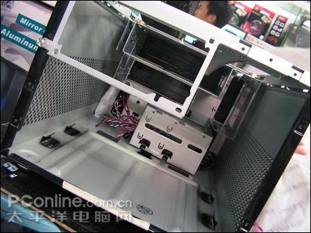 Tt LANBOX HTPC機箱