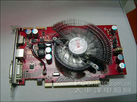 七彩虹鐳風2600PRO-GD3 CF白金版