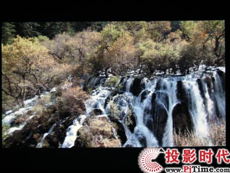 點擊放大,三星LED投影機SP-P310ME