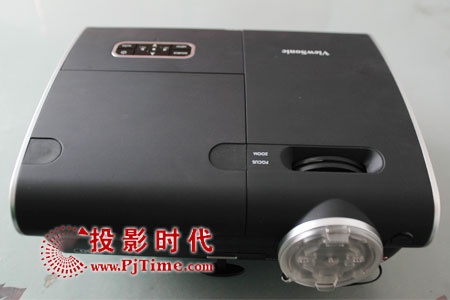 優派PJ588D投影儀