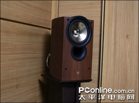 KEF IQϵ