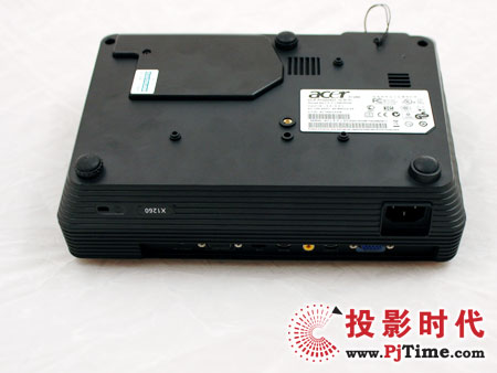 宏碁4999元XGA投影機(jī)X1260外觀背部和側(cè)面