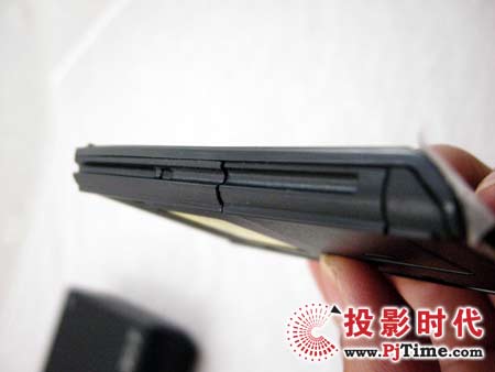 宏碁X1260商務(wù)投影機(jī)附件和遙控器