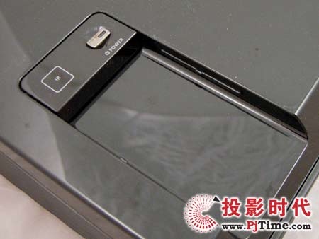 宏碁X1260商務(wù)投影機(jī)附件和遙控器