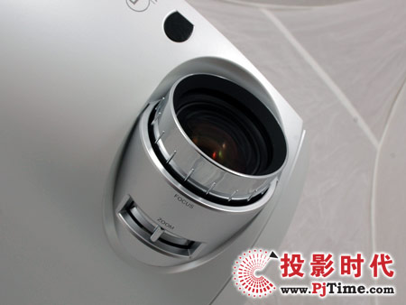 奧圖碼1080p投影機HD803鏡頭細節