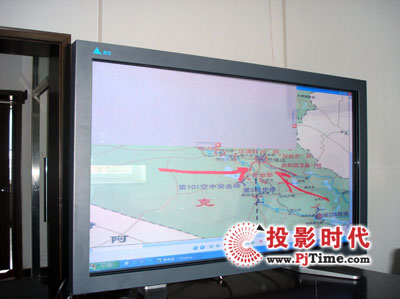 MAKER MB-350等離子書寫屏在軍事會議中的應用