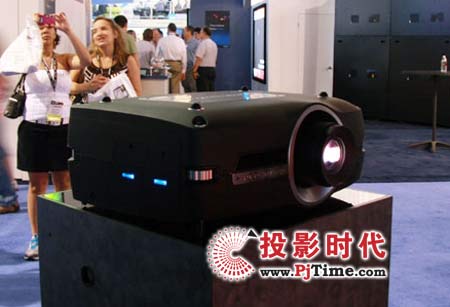 Projectiondesign三片式DLP投影機(jī)F80 WUXGA