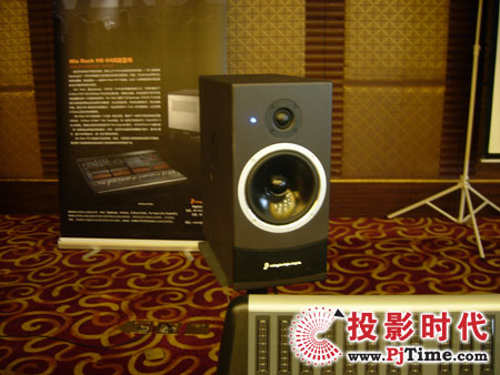 RM2監聽音箱