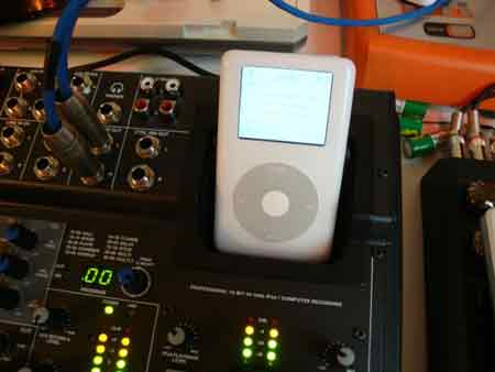 圖2：第四代iPod插入iMultiMix 8 USB，也只能回放