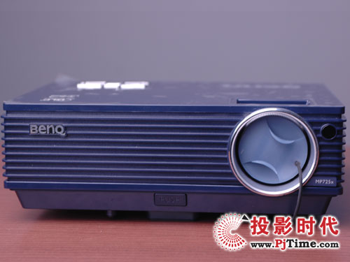 明基MP725X投影機