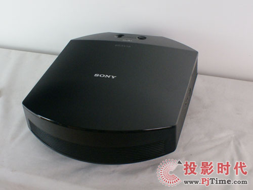 索尼VPL-HW10家用投影機