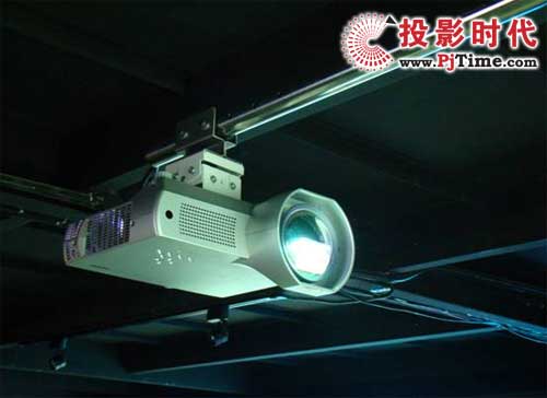 三洋超短焦PLC-XL450C投影機(jī)
