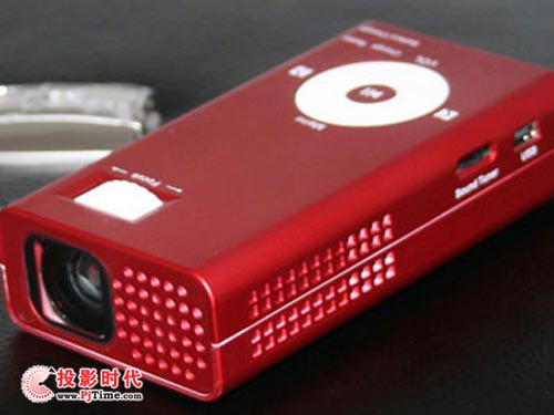 Beambox微型投影機跳票變身愚人節禮物