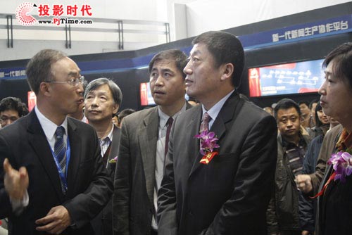廣電總局張海濤副局長參觀 CCBN2009