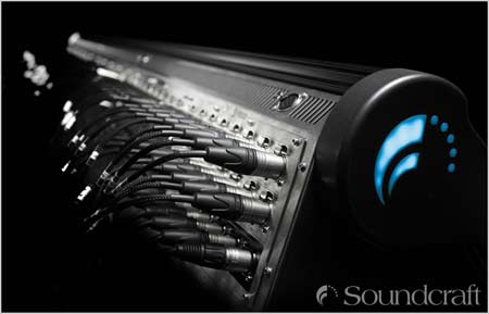 Soundcraft Si2{_