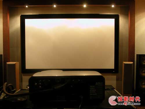 PLV-Z700QHC5500