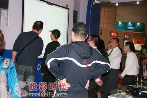 東方中原參展第57屆中國教學(xué)儀器設(shè)備展示會