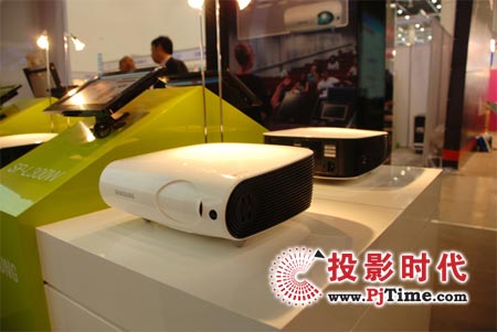 FչͶӰ塱SP-L350W