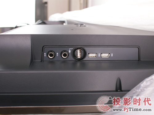 創(chuàng)維42L03RF液晶電視:豐富實用接口配備