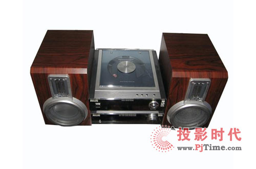 床頭音響：飛利浦組合音響MCD700——2200元