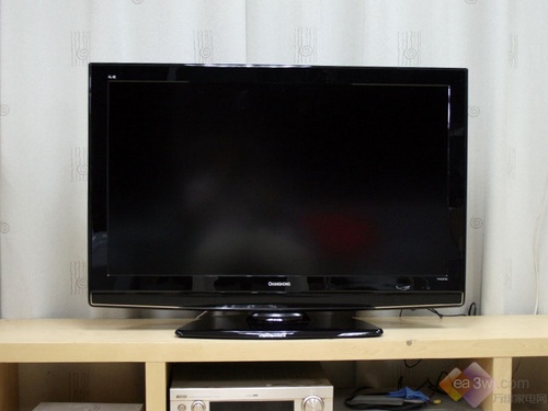 一鍵上網(wǎng)看電影 長虹iTV42876L電視評測