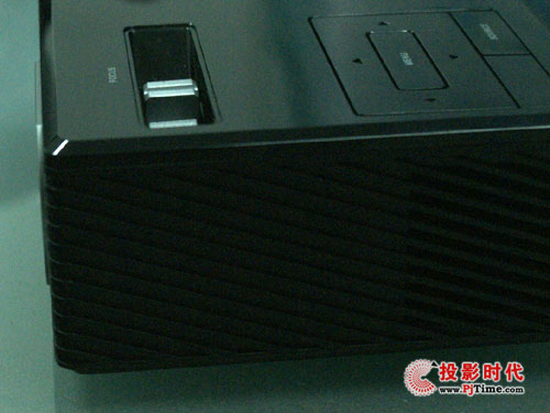 宏碁K10便攜娛樂投影機