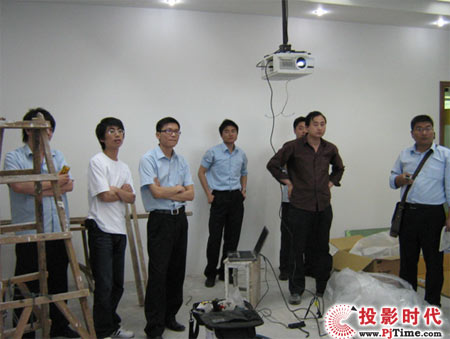 摩科MDW-125高清投影屏應用于上海金山自來水公司