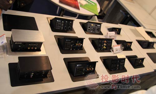 “龍鑫”品牌亮相InfoComm2009