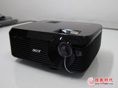卓爾不群 宏碁X1237商務教育投影機評測