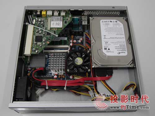 ONELAN網絡廣告播放器NTB5005內部構造