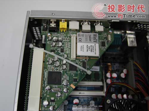 ONELAN網絡廣告播放器NTB5005內部構造
