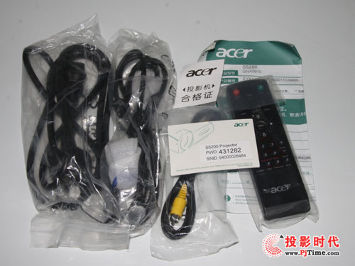 主流式超越 宏碁S5200短焦投影機(jī)評(píng)測(cè)