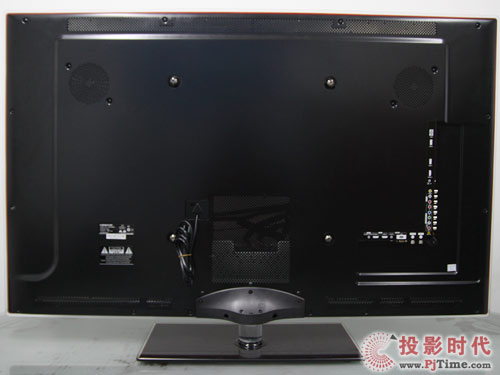 康佳LC55TS88EN液晶電視:超薄外觀工藝設計