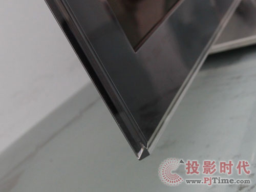 LED水晶 詳評三星液晶電視UA55B8000外觀賞析
