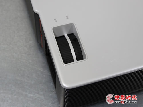 卓爾不群 雅圖DS-410商務教育投影評測