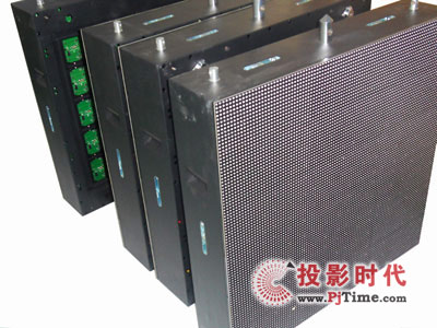 華興光彩最新開發(fā)吊裝LED顯示屏租憑屏
