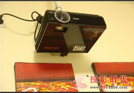投影打造百寸客廳影院