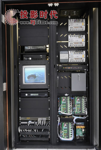 TVIX HD M-6500A岥řC