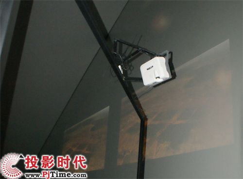 三菱多款超短焦投影機GX-320ST不同形式的投影出來的畫面