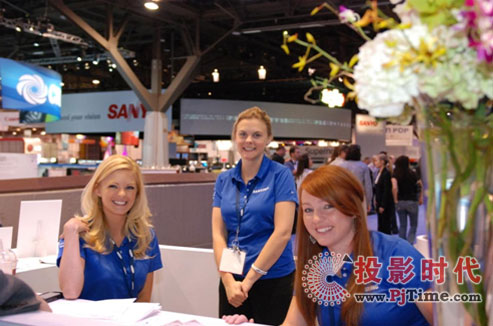 Ůu InfoComm 2010L