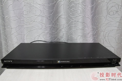 3D身臨其境 索尼BDP-S470藍光播放機評測_全黑纖薄外觀