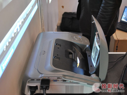 Topson T004超短焦投影機