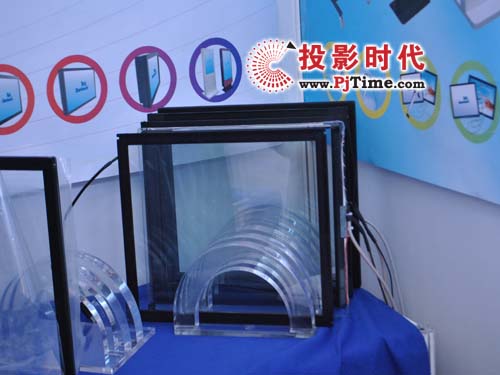 觸點時代盛裝出席教育裝備展