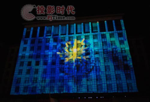 清華百年校慶晚會 巴可助力主樓投影3D秀