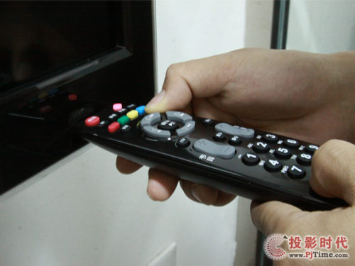 長虹3DTV55880i液晶電視_附件及接口介紹